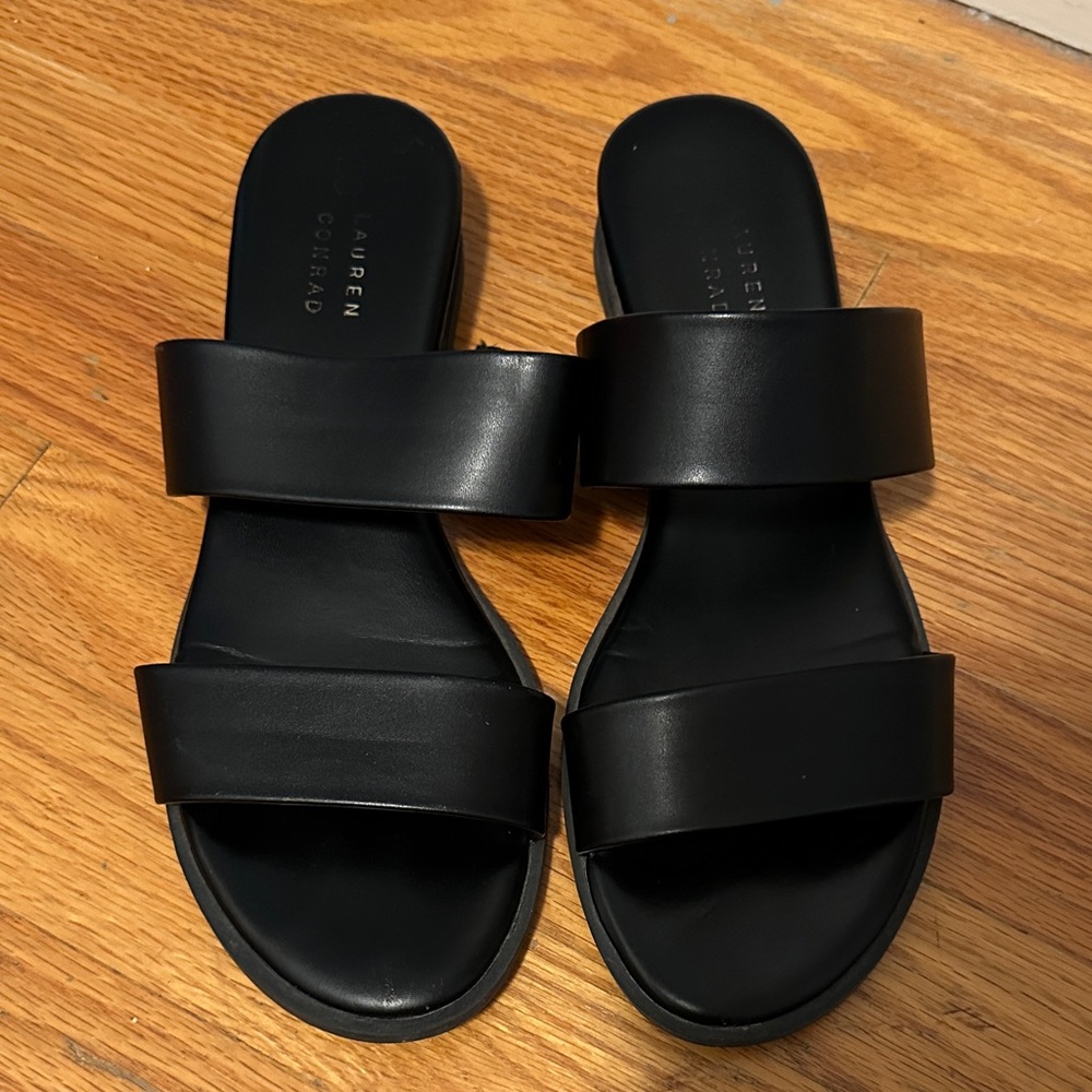 LC Lauren Conrad Black Sandals